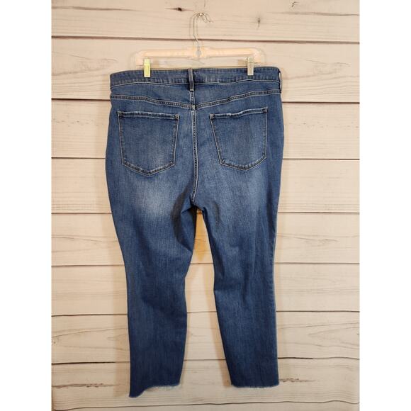 Old Navy Women's Blue Solid High Rise Distressed Pop Icon Skinny Jeans Size 18 - Picture 2 of 7